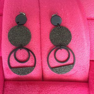 Black Circular Design Sparkle & Matte Earrings